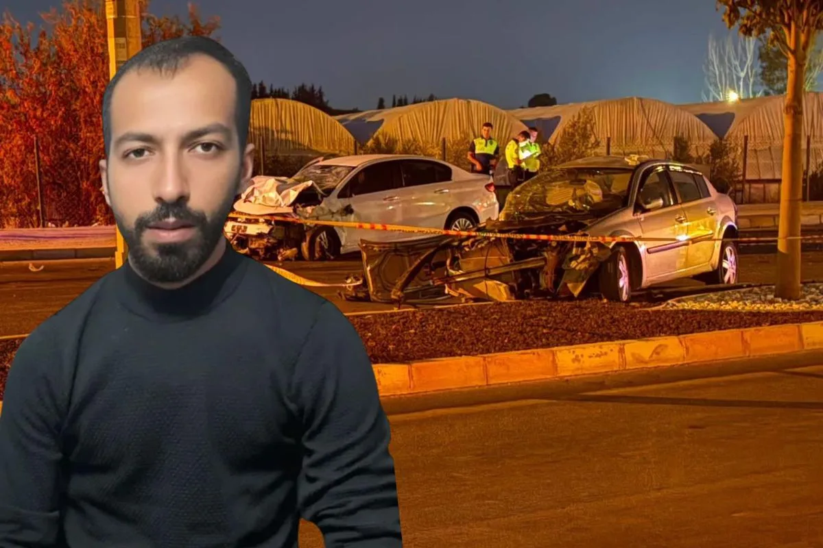 Antalya Serik'te Feci Kaza: Yardıma Koşan Baba Oğlunu Aracın İçinde Görünce Yıkıldı