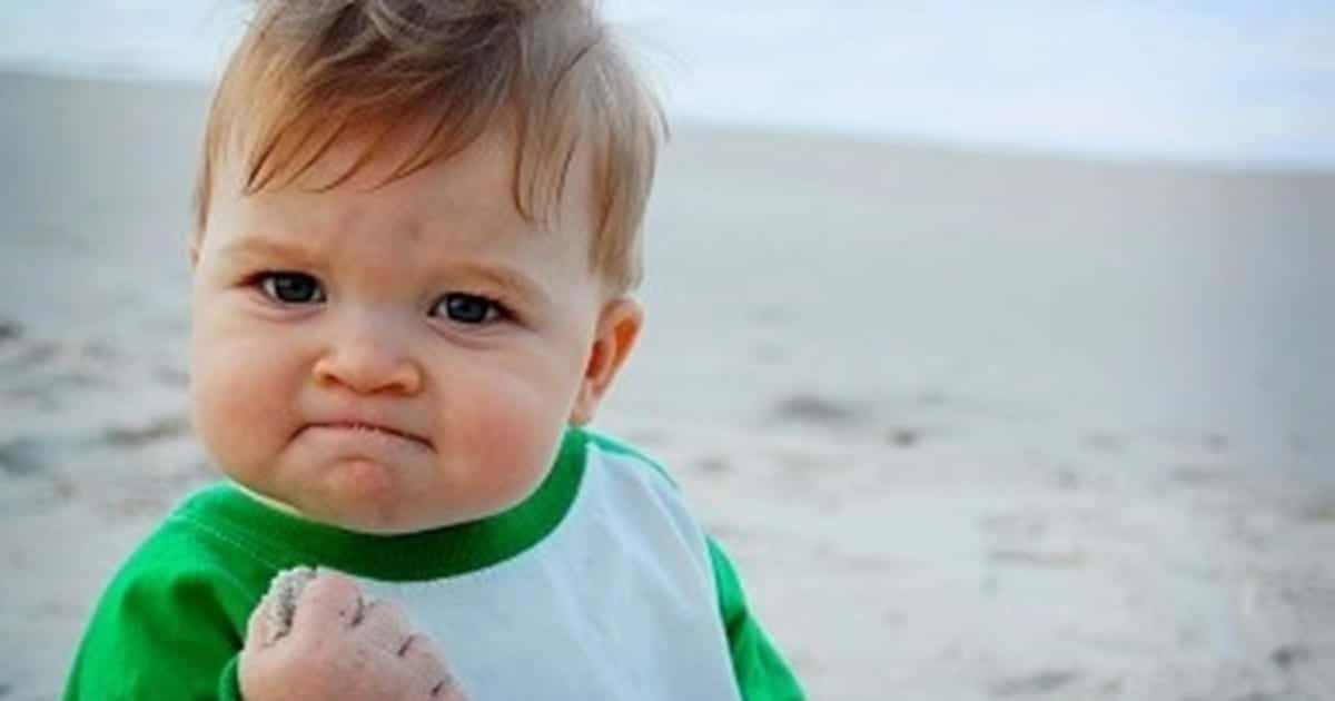 İnternetin En Ünlü Bebeği 20 Yaşına Geldi: “Success Kid”i Şimdi Görünce Zamanın Geçtiğine İnanamayacaksınız