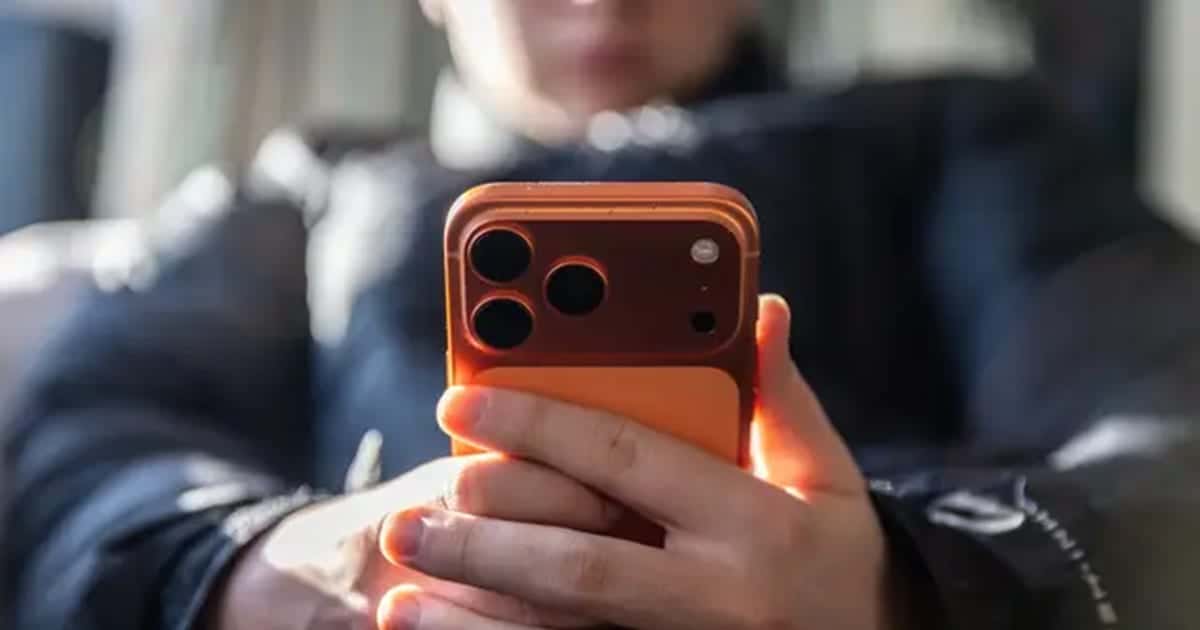iPhone 18 Pro’larda Kamera Çevresinde Garip Renk Değişimi: Kullanıcılar İade Süreci Başlattı