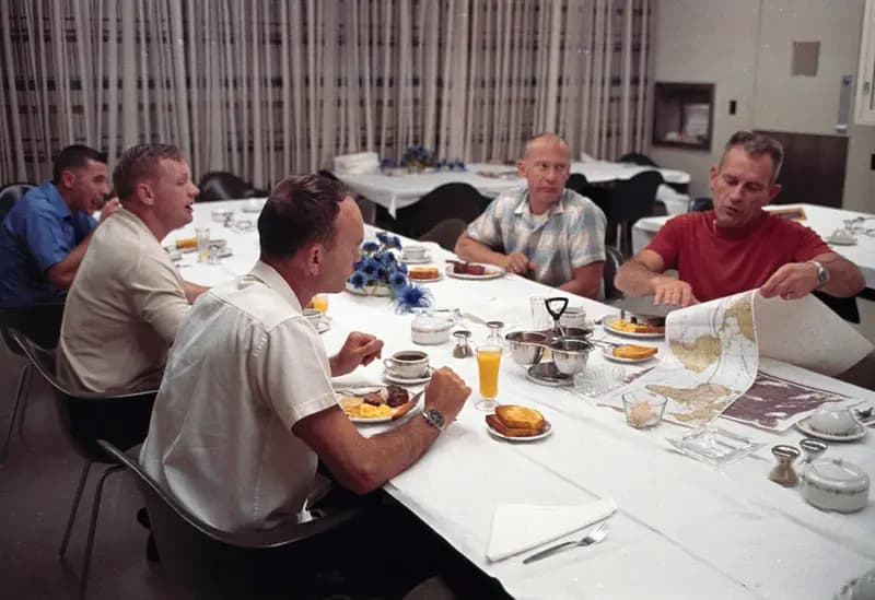 Apollo 11 Astronotlarının Ay Yolculuğu Öncesindeki Son Kahvaltısı
