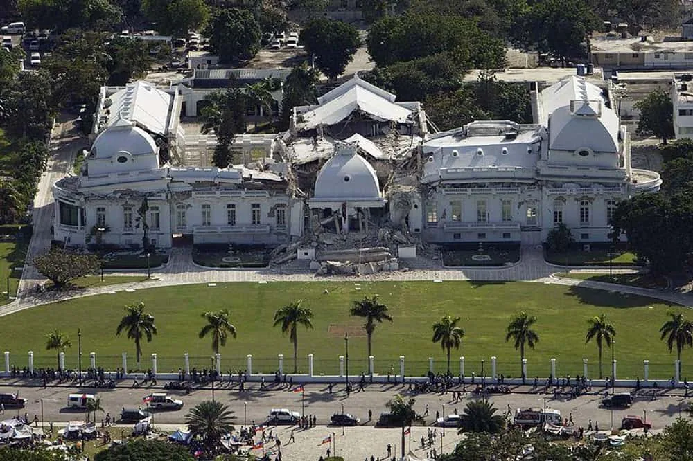 Haiti Depreminde Bir Görgü Tanığı Binaların 'Üst Üste Çöktüğünü' Gördü
